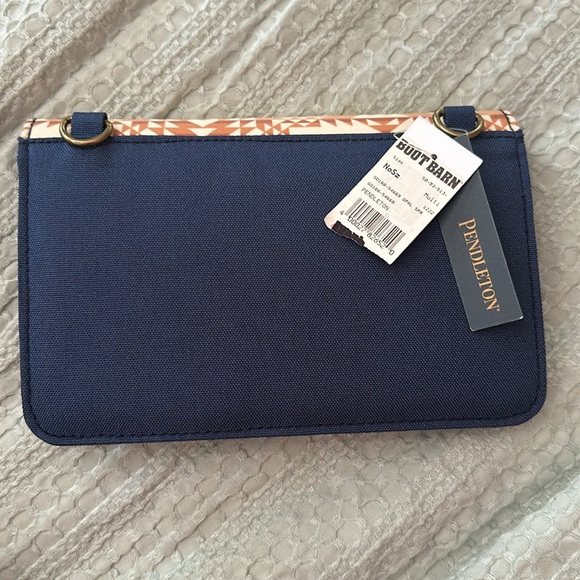 Brand new! Pendleton oversized wallet with purse strap. Never used. - Picture 3 of 3